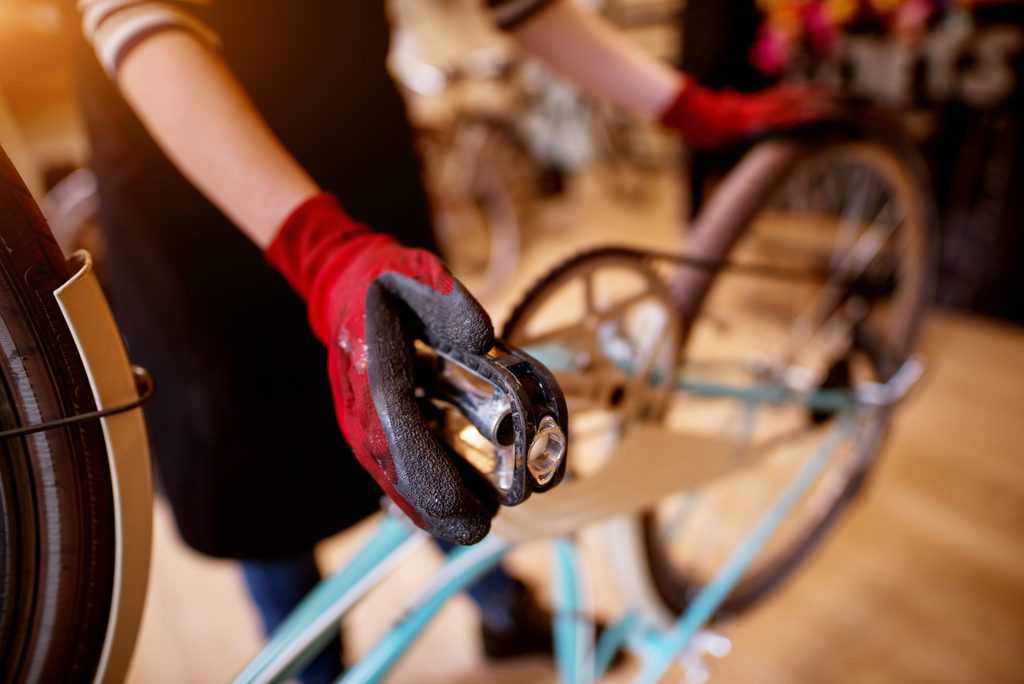 What Kind Of Grease For Bike Pedals?